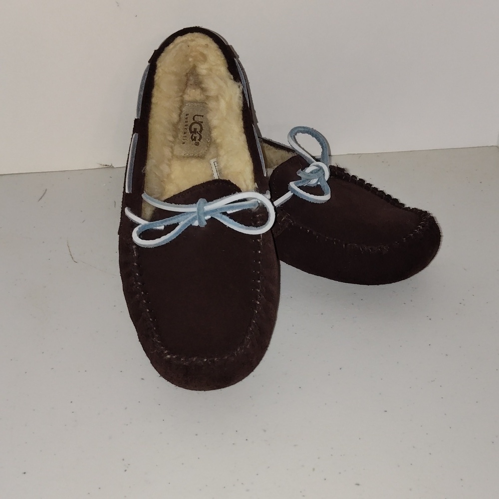 Brown Ugg Moccasin slippers Women's Size 6